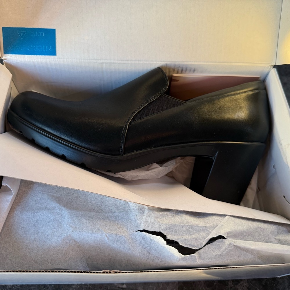 Women’s loafers - size 9